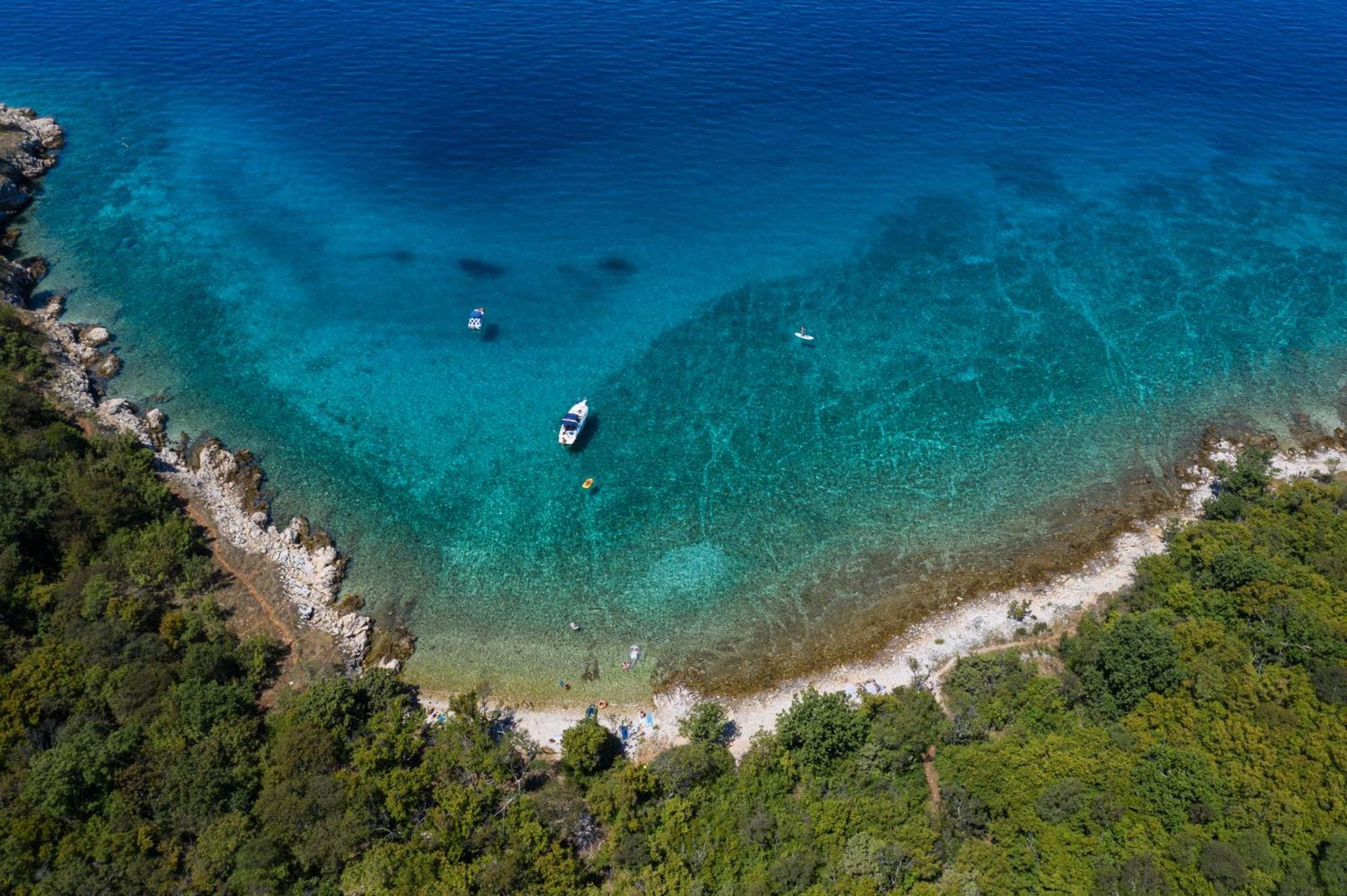 Hotel Pansion Delfin Omišalj Exterior foto